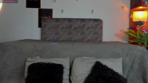 angelinepossy online show from 17, 12, 2024