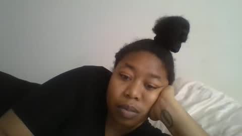 angeliquebelcaliz online show from 23, 2, 2025