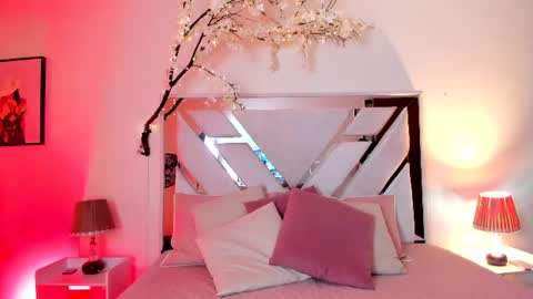 Angelique  online show from 24, 7, 2026