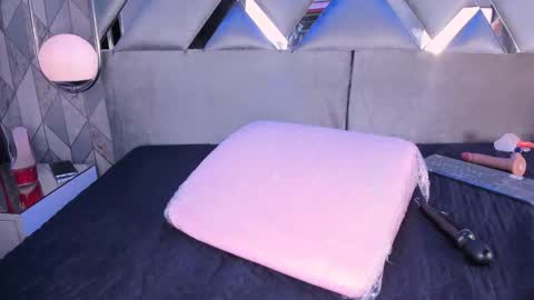 Angelique online show from 26, 10, 2025