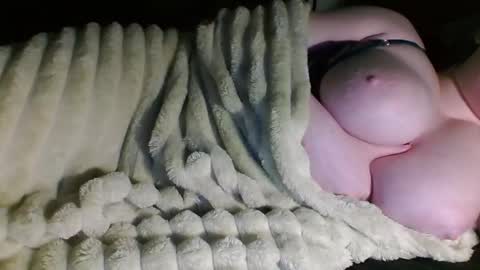 Snapshot of angellalexxx chatting on 25, 10, 2025 angellalexxx online show from 25, 10, 2025