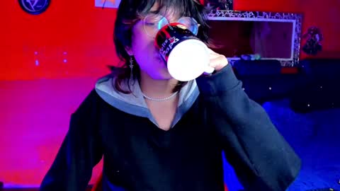 Snapshot of angellonfire chatting on 4, 2, 2025 Angel  online show from 4, 2, 2025