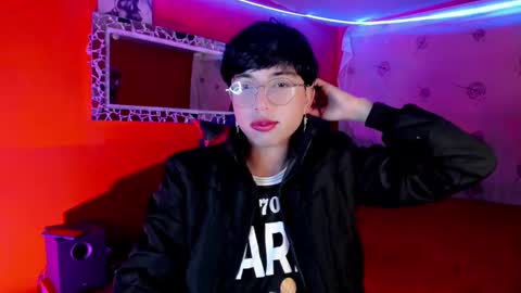 Snapshot of angellonfire chatting on 10, 10, 2025 Angel  online show from 10, 10, 2025