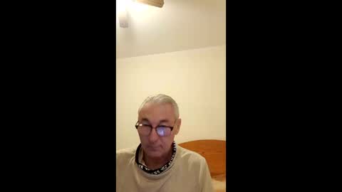 Snapshot of angellr5 chatting on 22, 12, 2025 angellr5 online show from 22, 12, 2025