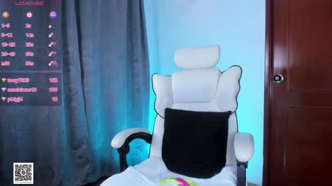 Angelo Ferro online show from 4, 12, 2024