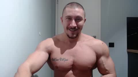  ------- SEX SHOW WITH GUYS AND GIRLS  MUSCLE SHOW online show from 3, 12, 2024