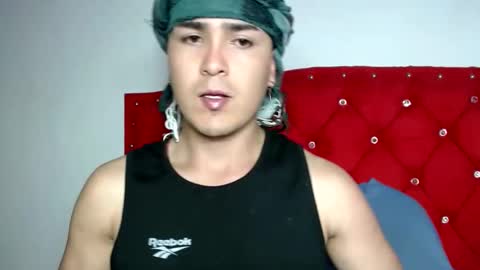 Snapshot of angels_0001 chatting on 13, 12, 2024 angels_0001 online show from 13, 12, 2024