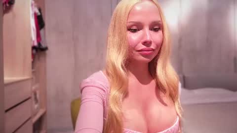 Angelina online show from 7, 7, 2026
