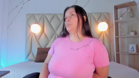 ANGIE online show from 2, 12, 2025