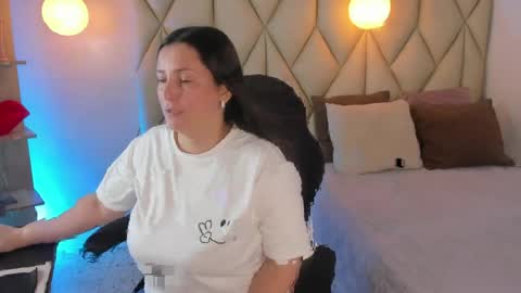 ANGIE online show from 12, 4, 2026