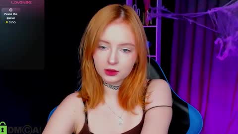 Snapshot of angelwise chatting on 27, 10, 2025 angelwise online show from 27, 10, 2025