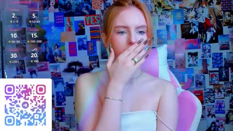 Snapshot of angelwise chatting on 28, 10, 2025 angelwise online show from 28, 10, 2025