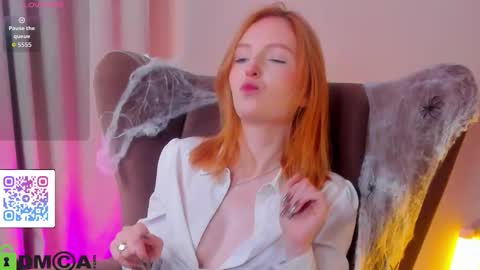 Snapshot of angelwise chatting on 29, 10, 2025 angelwise online show from 29, 10, 2025