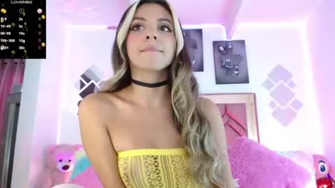 Snapshot of angely_18 chatting on 10, 6, 2026 Angely online show from 10, 6, 2026