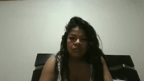 Snapshot of angi21393 chatting on 1, 6, 2026 angi21393 online show from 1, 6, 2026