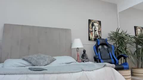 Angie Abby online show from 2, 7, 2026