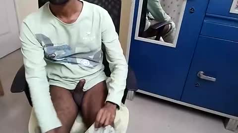 Snapshot of angryagent198 chatting on 19, 1, 2025 Tutu22 online show from 19, 1, 2025