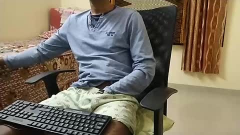 Snapshot of angryagent198 chatting on 8, 2, 2025 Tutu22 online show from 8, 2, 2025