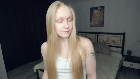 Violet online show from 4, 4, 2026