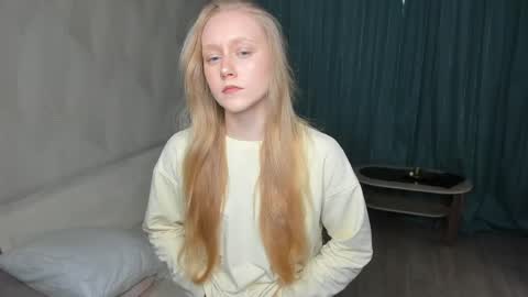 Violet online show from 15, 4, 2026