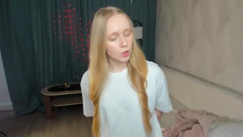 Violet online show from 18, 4, 2026