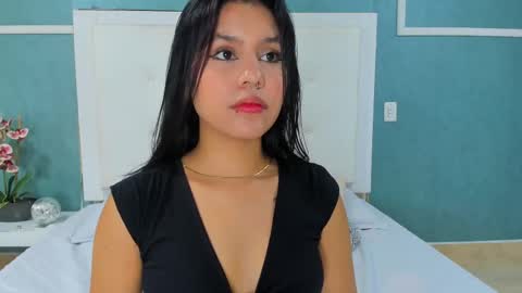 Snapshot of ania_gomez chatting on 18, 2, 2025 Ania online show from 18, 2, 2025