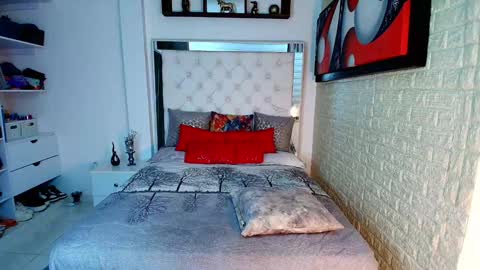 laura  online show from 9, 10, 2025