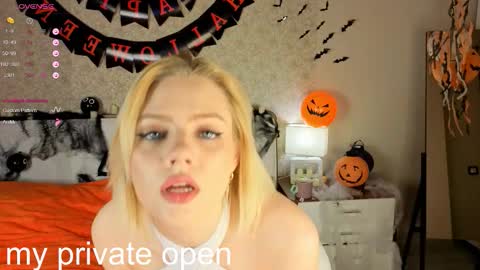 Snapshot of anika_heir chatting on 24, 10, 2025 Alice online show from 24, 10, 2025