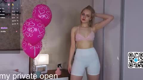 Snapshot of anika_heir chatting on 23, 11, 2025 Alice online show from 23, 11, 2025