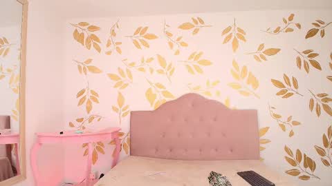 Lauren Anika online show from 18, 1, 2025