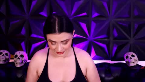 Lauren Anika online show from 21, 10, 2025