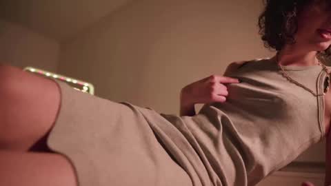 Anise online show from 4, 1, 2025