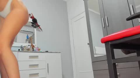 Snapshot of anisialuna_ chatting on 13, 2, 2025 Luna online show from 13, 2, 2025