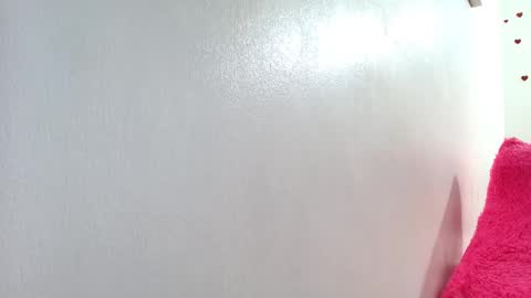 ana independent model online show from 6, 10, 2025