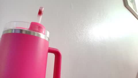 ana independent model online show from 5, 12, 2025