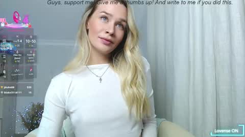 Snapshot of anita_delicious chatting on 23, 10, 2025 anita_delicious online show from 23, 10, 2025