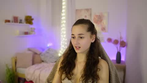 Anita Grey online show from 9, 10, 2025