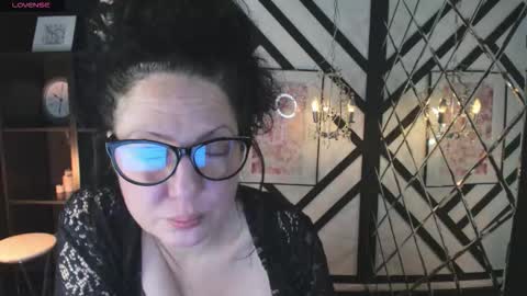 Anita online show from 8, 11, 2025