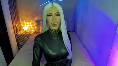 Miss Ann online show from 28, 11, 2025