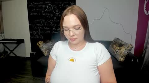 Anita online show from 8, 11, 2025