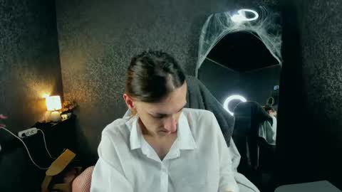 Angel online show from 31, 5, 2026