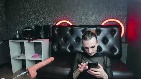 Angel online show from 4, 7, 2026