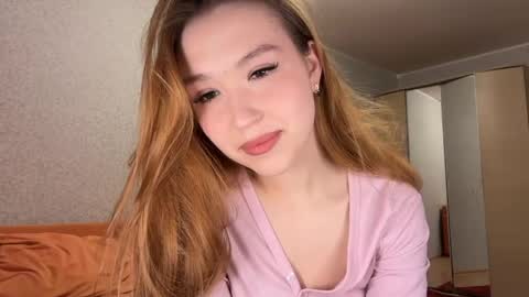 Snapshot of anna_raspberry chatting on 25, 4, 2026 Anne online show from 25, 4, 2026