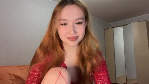 Snapshot of anna_raspberry chatting on 28, 4, 2026 Anne online show from 28, 4, 2026