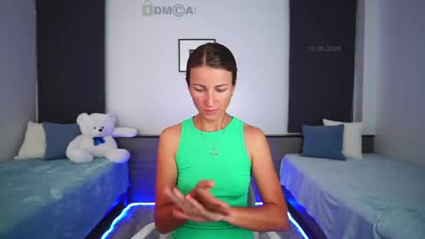 Snapshot of anna_shine_ chatting on 16, 5, 2026 Anna Shine online show from 16, 5, 2026