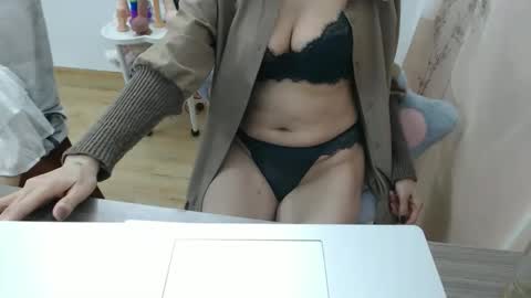 Snapshot of anna_xyz chatting on 29, 11, 2025 anna_xyz online show from 29, 11, 2025