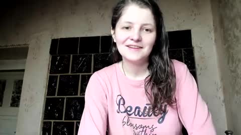 Snapshot of annaahcharm chatting on 25, 12, 2024 annaahcharm online show from 25, 12, 2024