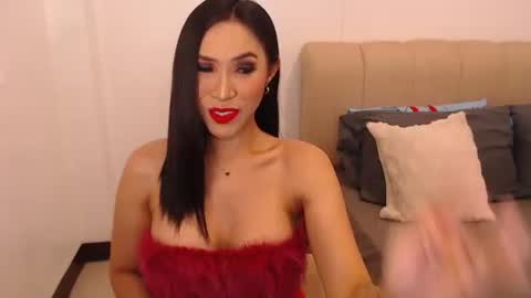 annabanana090690 online show from 22, 10, 2025