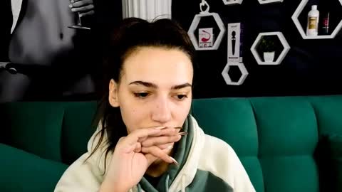 annabishop online show from 17, 2, 2025