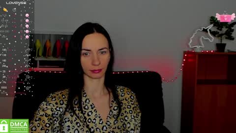 Anna online show from 4, 2, 2025